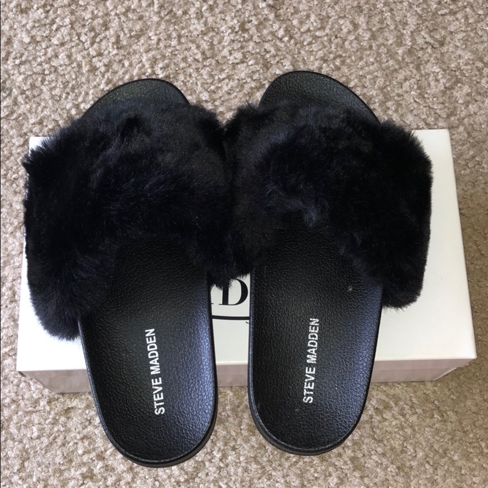 Steve Madden Slides